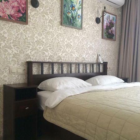 Guest House Гости Pitsunda Eksteriør billede