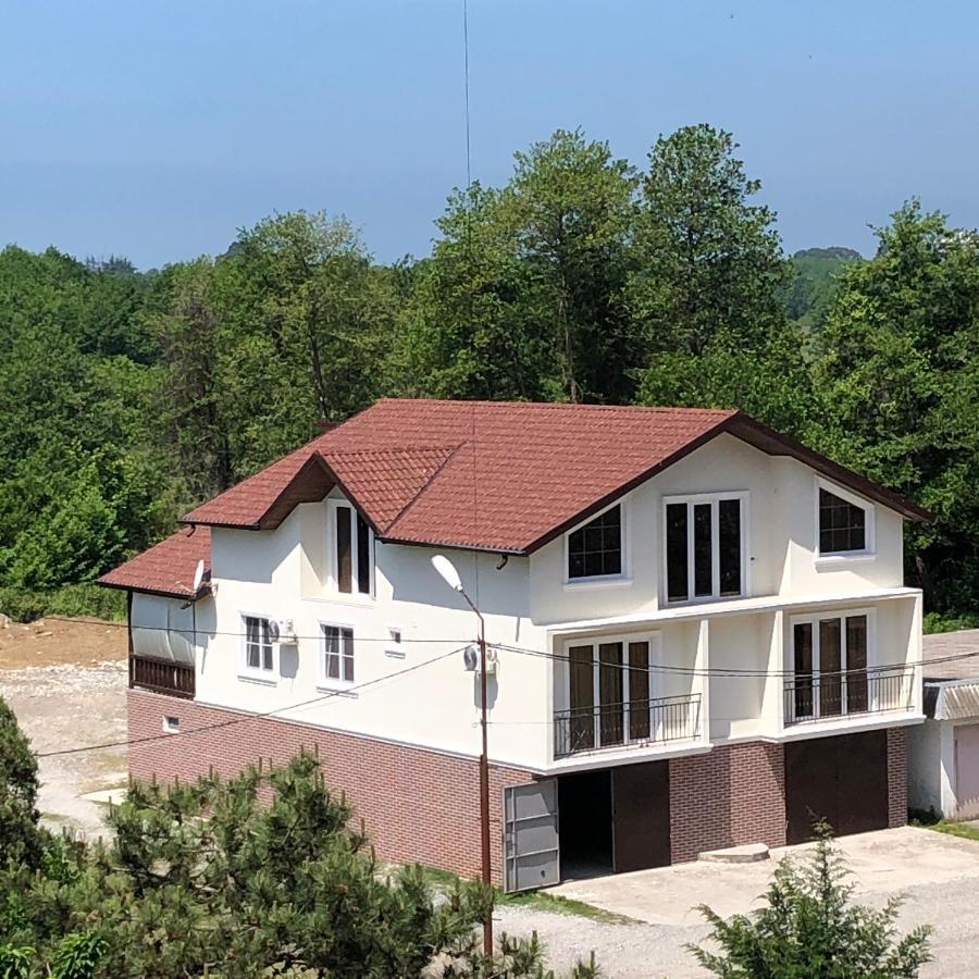 Guest House Гости Pitsunda Eksteriør billede