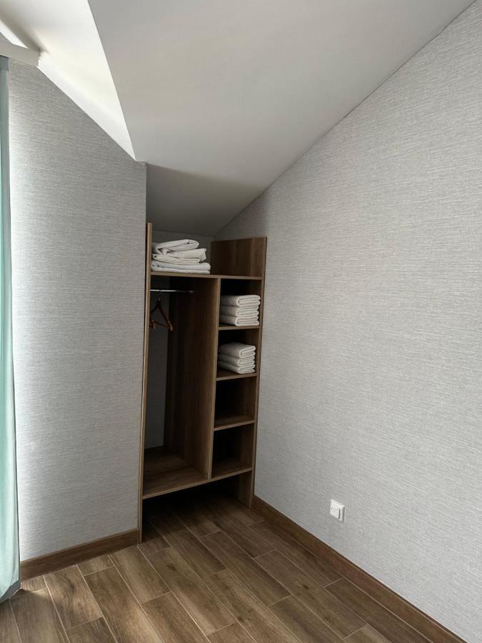 Guest House Гости Pitsunda Eksteriør billede