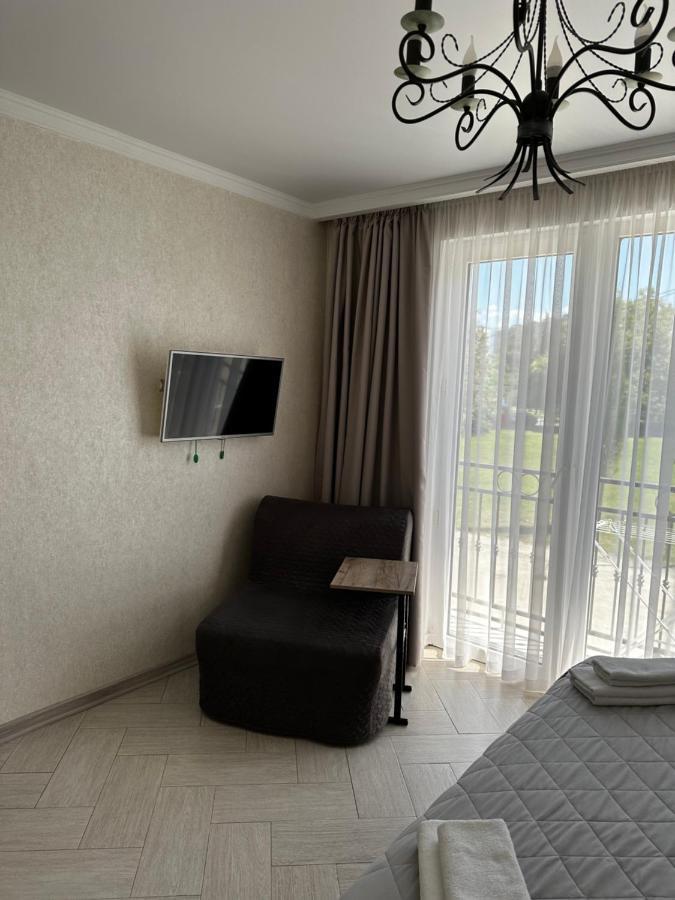 Guest House Гости Pitsunda Eksteriør billede