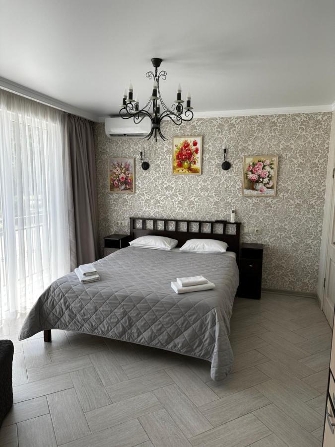 Guest House Гости Pitsunda Eksteriør billede