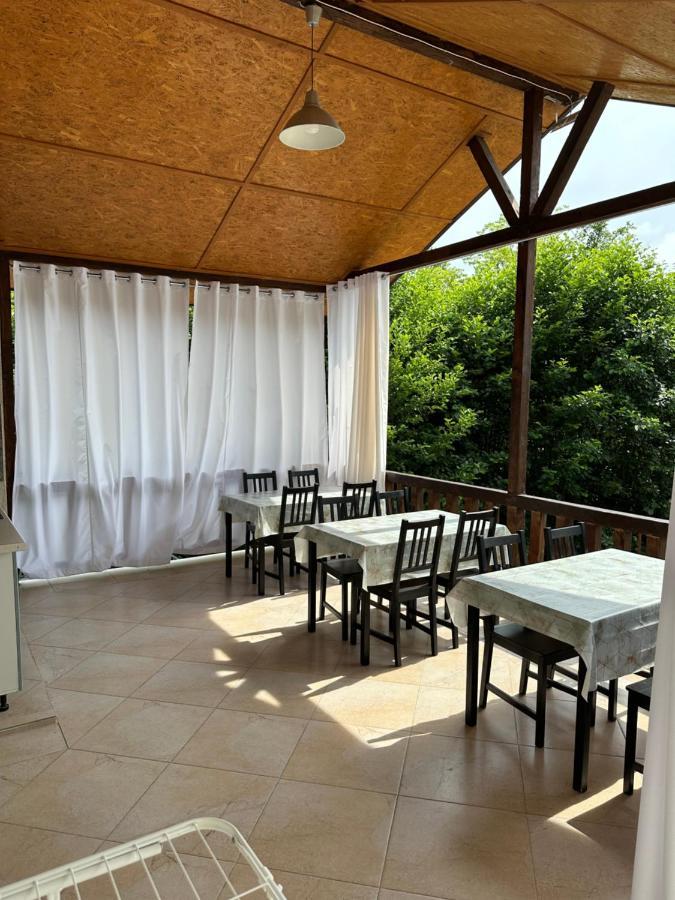 Guest House Гости Pitsunda Eksteriør billede