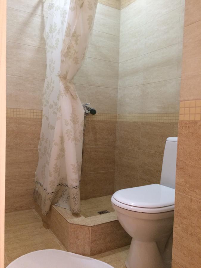 Guest House Гости Pitsunda Eksteriør billede