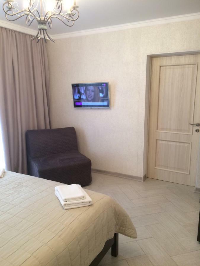 Guest House Гости Pitsunda Eksteriør billede